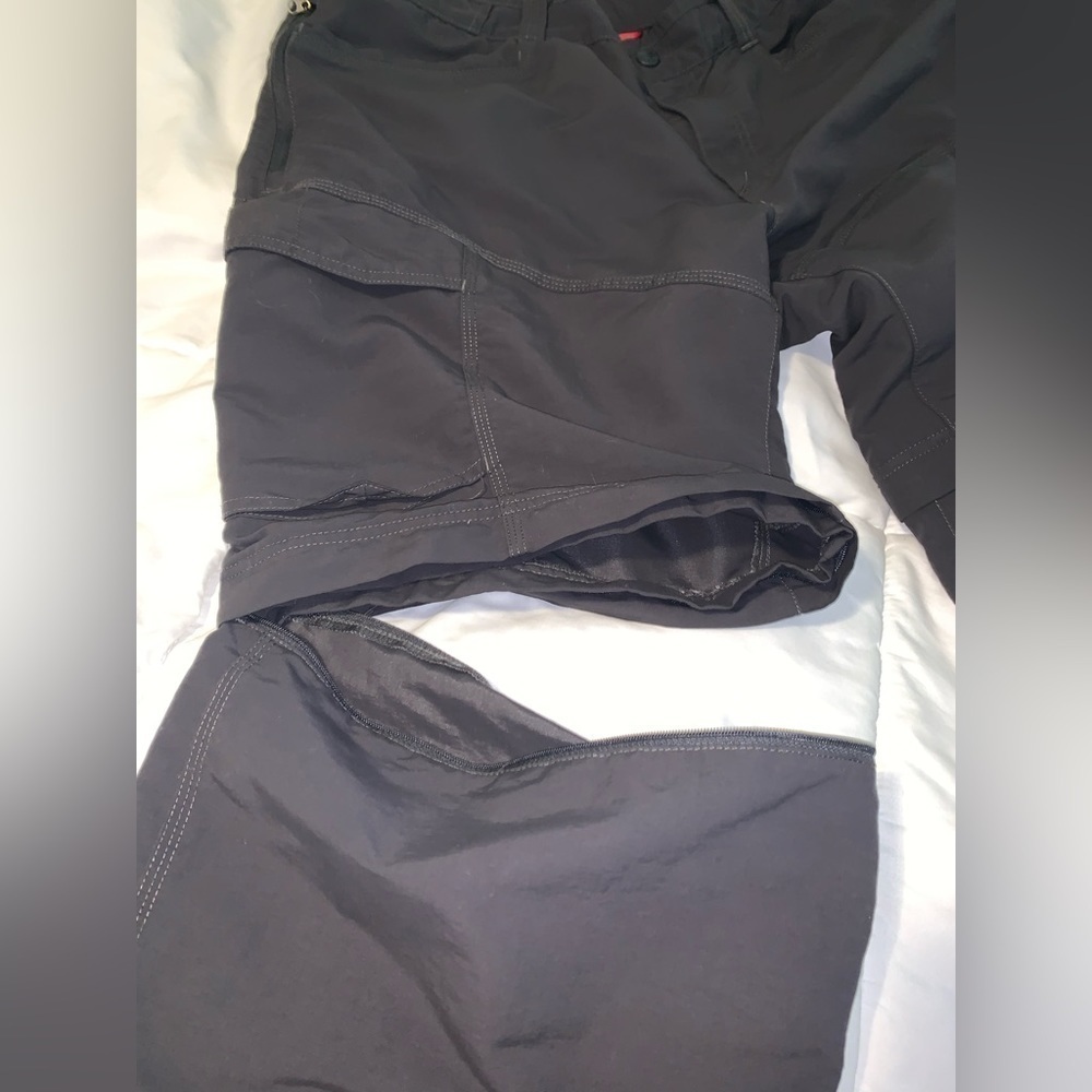The North Face men’s convertible pants— XL - Picture 16 of 16